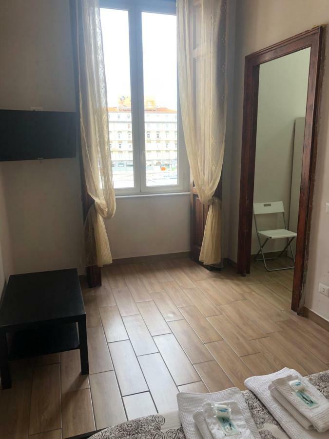Bed and Breakfast La Casa Di Fafa Neapol Zewnętrze zdjęcie